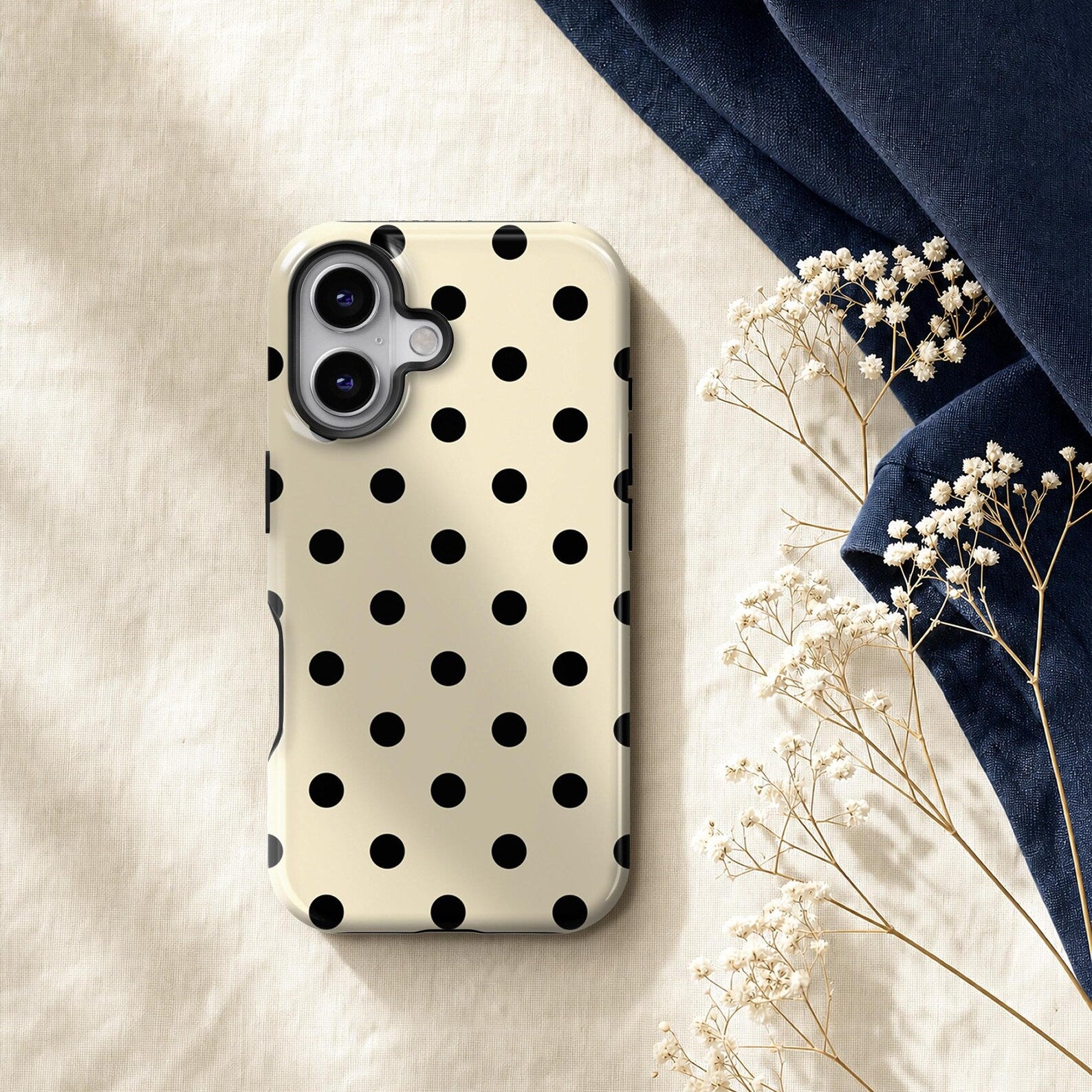 Trendy Polka Dot Case